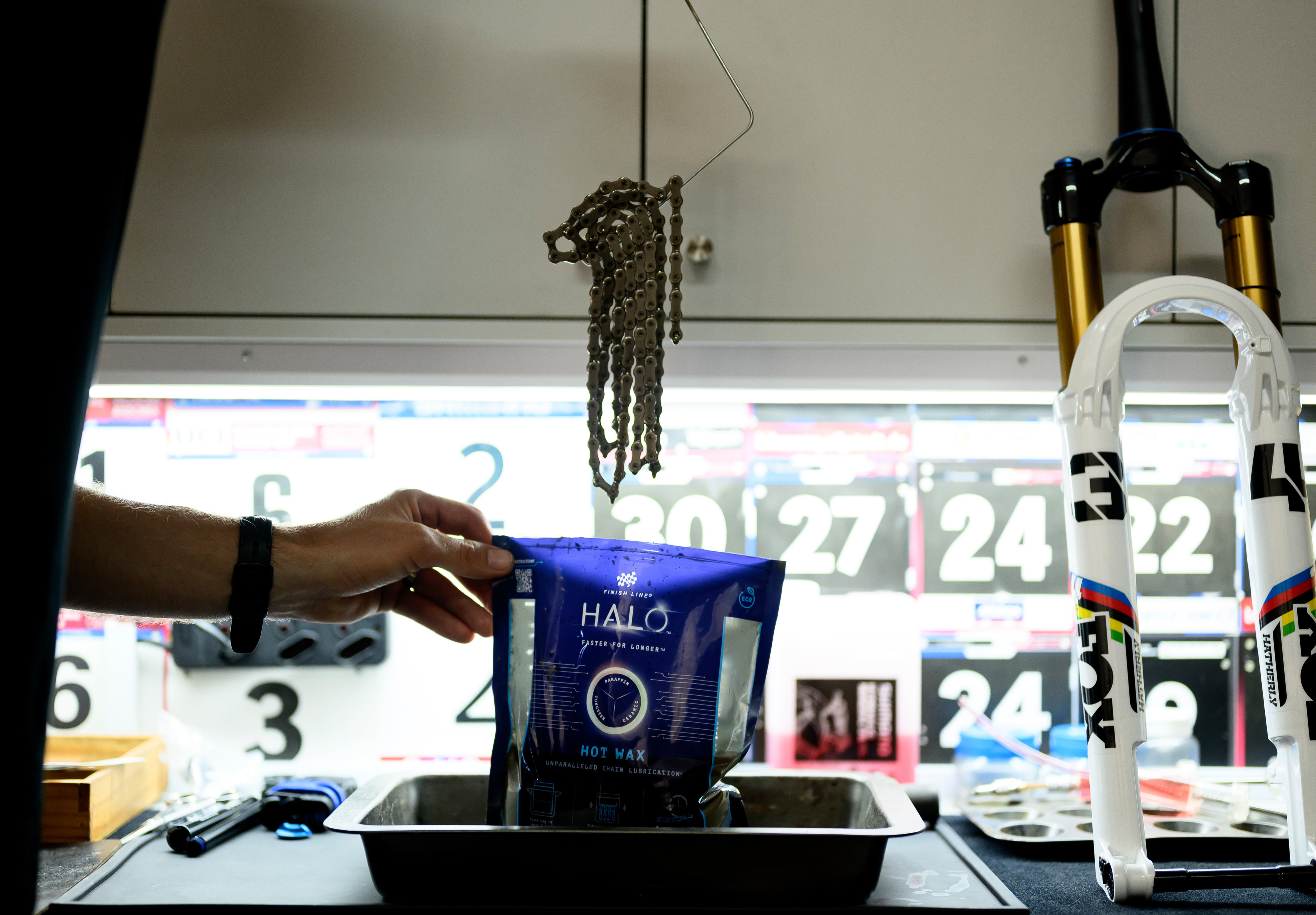 Hot Wax Bike Chain Lube — HALO® Series | Finish Line®